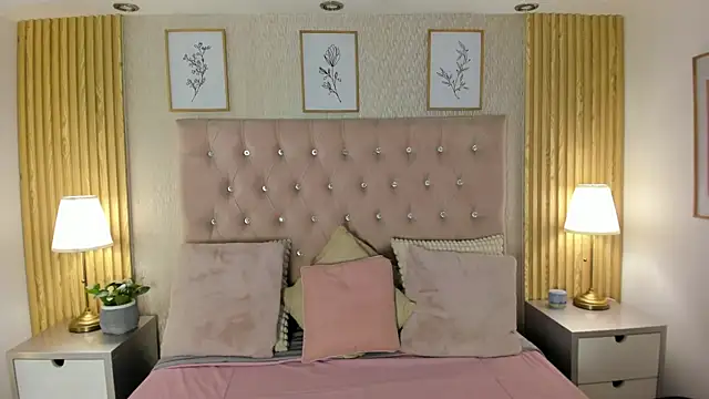 KamyGlam online show from July 31, 8:08 pm