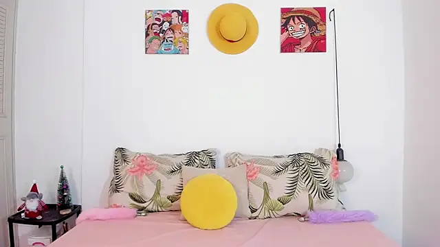 julialex  online show from December 4, 7:44 pm