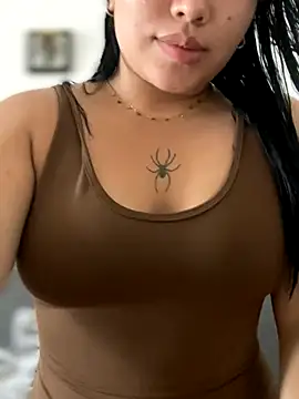 Snapshot of Vickybon chatting on November 12, 7:35 pm Vickybon online show from November 12, 7:35 pm