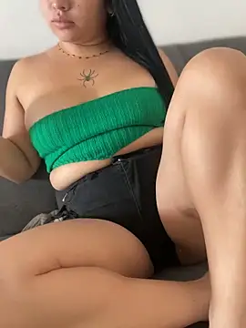 Snapshot of Vickybon chatting on November 22, 12:48 pm Vickybon online show from November 22, 12:48 pm