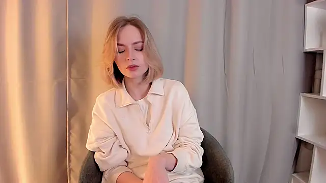 Snapshot of BaileyBernos chatting on November 1, 1:24 pm BaileyBernos online show from November 1, 1:24 pm