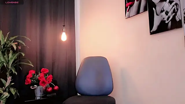 Flor Gil online show from December 4, 3:16 am