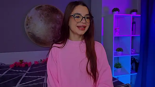 LauraHansil online show from March 25, 7:09 pm