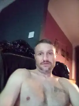 Snapshot of Caliguy36 chatting on October 28, 9:17 pm Caliguy36 online show from October 28, 9:17 pm