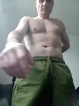 Snapshot of Caliguy36 chatting on March 7, 1:41 pm Caliguy36 online show from March 7, 1:41 pm
