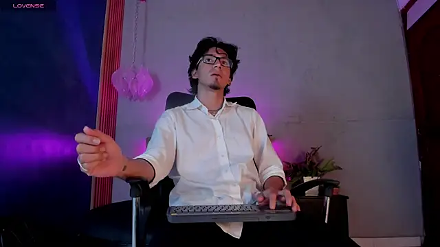 kane del toro online show from December 4, 6:55 am