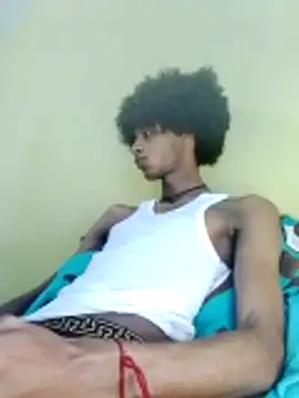 Snapshot of skinniyGabriel chatting on November 5, 12:16 pm skinniyGabriel online show from November 5, 12:16 pm