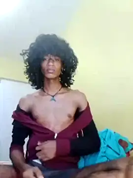 Snapshot of skinniyGabriel chatting on November 12, 12:27 pm skinniyGabriel online show from November 12, 12:27 pm