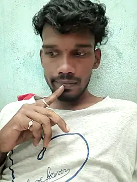 Snapshot of cutty_abi_ chatting on November 18, 3:45 am cutty abi online show from November 18, 3:45 am