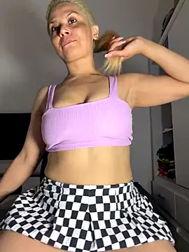 Romy-R-O online show from December 19, 3:24 am