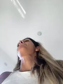 sabrinaneves online show from July 25, 1:41 pm