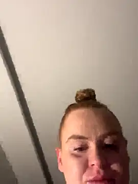 Snapshot of Donnatellalaamore chatting on October 29, 3:31 am Donnatellalaamore online show from October 29, 3:31 am