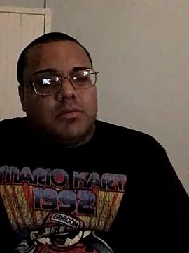 Snapshot of cal6ger chatting on December 3, 11:52 am cal6ger online show from December 3, 11:52 am