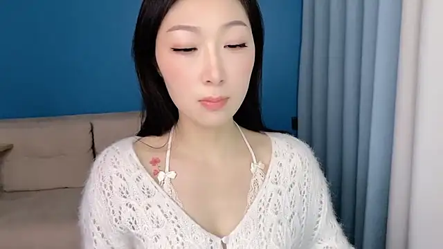 ella55-- online show from March 31, 1:07 am