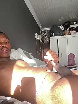 Snapshot of 159calvin chatting on February 4, 5:02 am 159calvin online show from February 4, 5:02 am