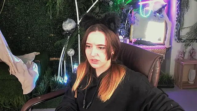 IreneBailey online show from November 9, 9:07 am