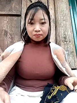 julybe online show from November 16, 8:53 am