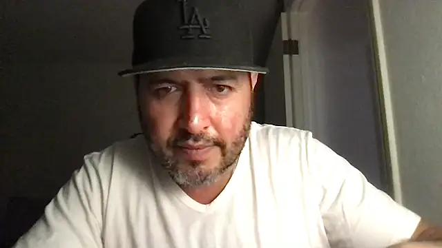 ezrah23 online show from November 13, 4:00 am