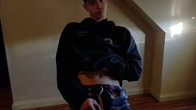 Snapshot of Yoursexiboy33 chatting on October 30, 1:56 pm Yoursexiboy33 online show from October 30, 1:56 pm