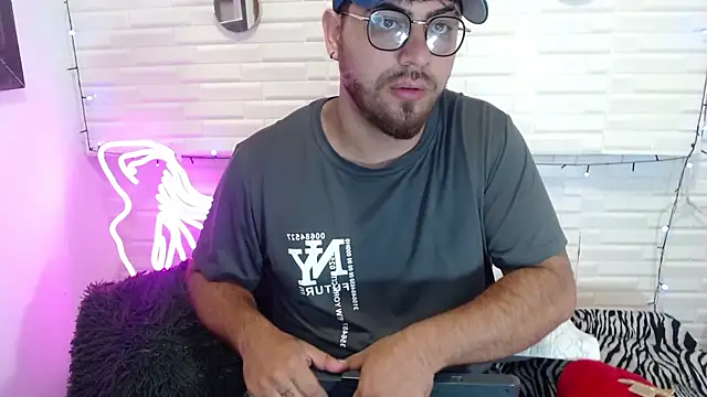 Andrew Foxx1 online show from October 31, 1:56 pm