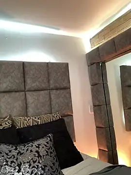 Snapshot of BrigitteVons chatting on March 23, 2:15 am BrigitteVons online show from March 23, 2:15 am