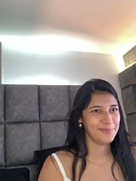Snapshot of BrigitteVons chatting on April 20, 11:46 am BrigitteVons online show from April 20, 11:46 am