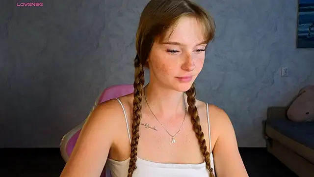 Lovelly molly1 online show from July 18, 3:49 pm