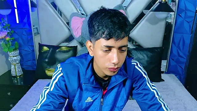 darwinandbrayann online show from January 14, 5:02 am