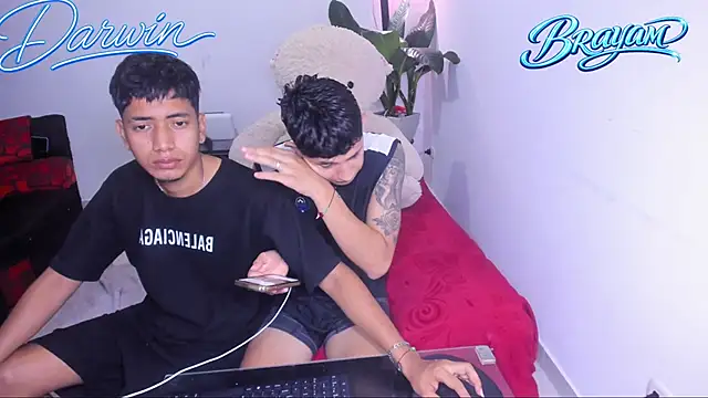 darwinandbrayann online show from February 9, 11:53 pm