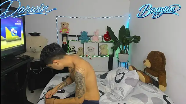 darwinandbrayann online show from February 17, 8:04 pm