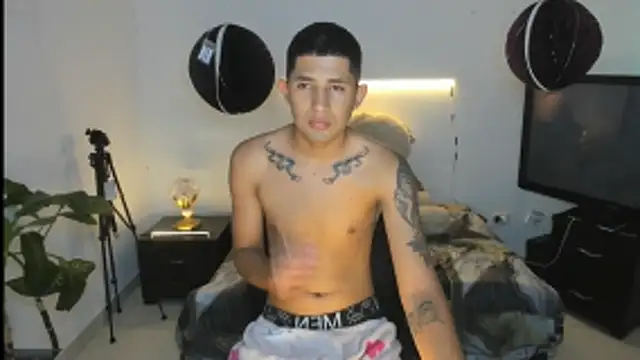 darwinandbrayann online show from March 22, 8:01 pm