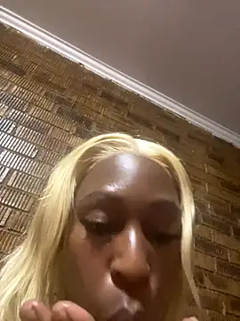 Snapshot of SP1CY_MOMMY chatting on November 23, 11:37 pm SP1CY MOMMY online show from November 23, 11:37 pm