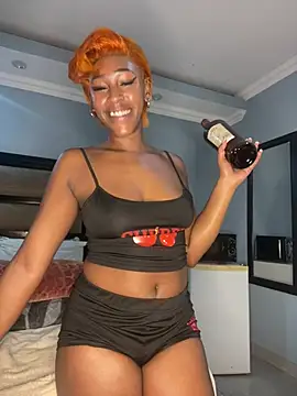 SP1CY MOMMY online show from July 4, 10:38 pm