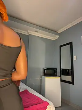 SP1CY MOMMY online show from July 5, 8:38 pm