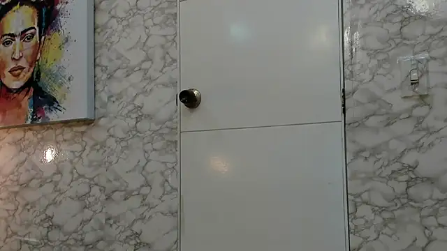 DIRTY MIIA  online show from December 16, 12:21 pm