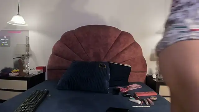 Snapshot of Kripta132 chatting on November 28, 11:57 am Kripta132 online show from November 28, 11:57 am