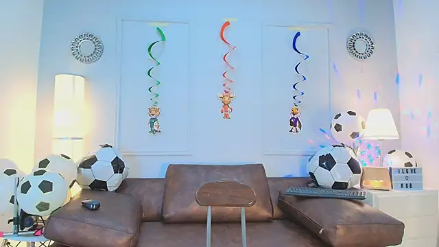 kittyblooms online show from June 25, 2:21 pm
