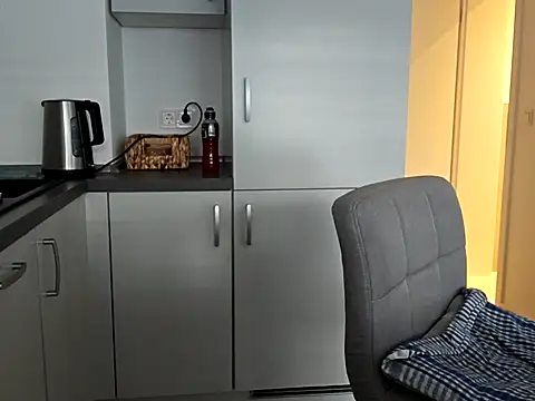 Snapshot of ghost430000 chatting on February 13, 3:19 pm ghost430000 online show from February 13, 3:19 pm