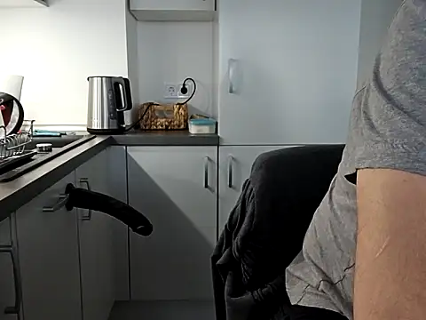 Snapshot of ghost430000 chatting on February 14, 10:45 am ghost430000 online show from February 14, 10:45 am