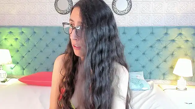 Snapshot of GirafMusic chatting on March 27, 1:22 pm GirafMusic online show from March 27, 1:22 pm