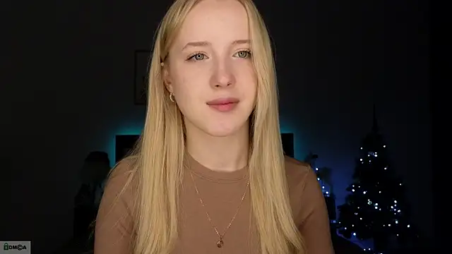 adele armass online show from December 18, 9:10 pm