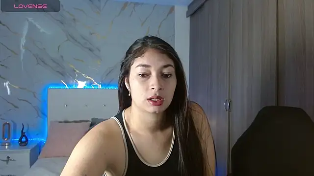 skarlett 35 online show from November 4, 2:05 pm