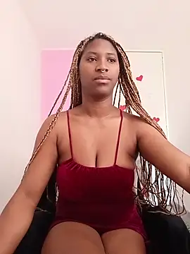 EvonyFoxxx online show from February 20, 3:45 pm