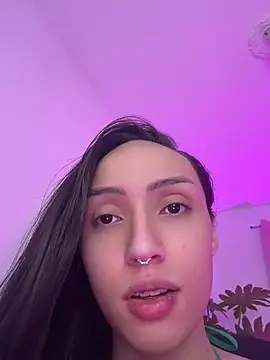 Snapshot of BabyLauritaa chatting on June 7, 10:24 pm BabyLauritaa online show from June 7, 10:24 pm