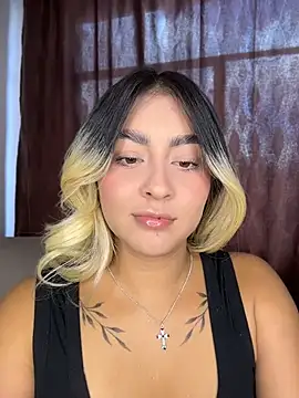 Elina Hills online show from June 4, 8:26 pm