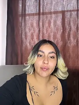 Elina Hills online show from June 7, 7:17 pm