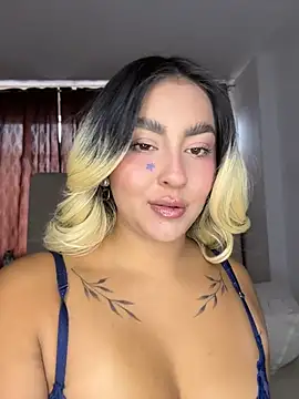Elina Hills online show from June 16, 2:09 pm