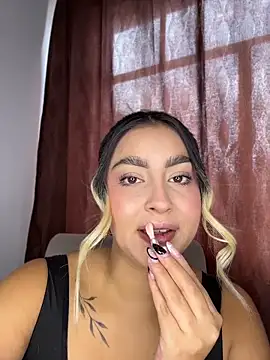 Elina Hills online show from July 1, 1:34 pm
