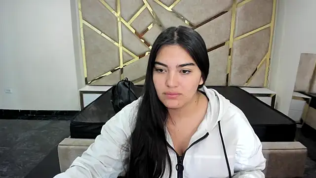 Snapshot of Frrreyaa chatting on November 10, 2:21 am Frrreyaa online show from November 10, 2:21 am