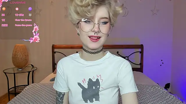 Angel Julles online show from November 6, 1:28 am